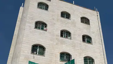 مبنى في محافظة العاصمة-اراضي جنوب عمان- القويسمه - 380,000 دأ - صورة NaN